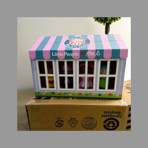 NEW Fisher-Price® Little People® x André Saraiva Set - Picture 2 of 8